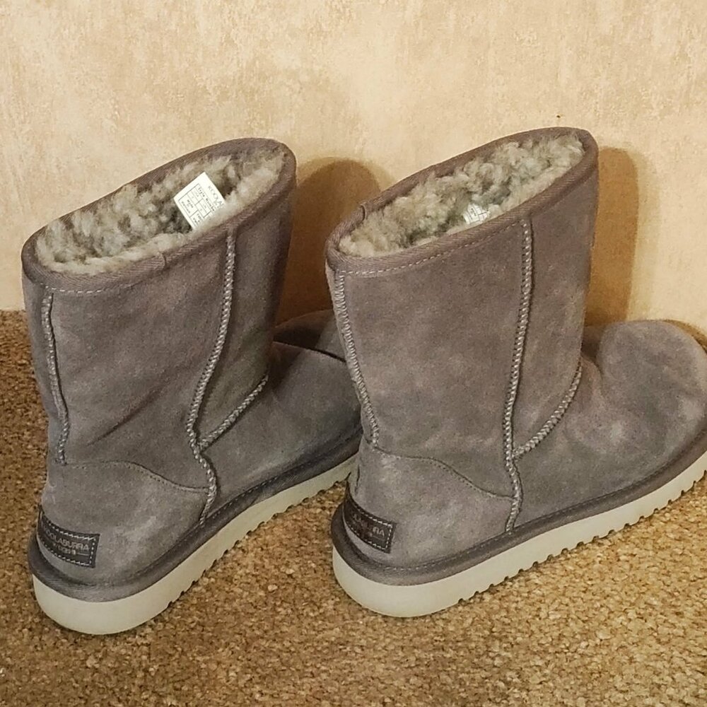 Koolaburra by Ugg Gray suede Boots Size 7